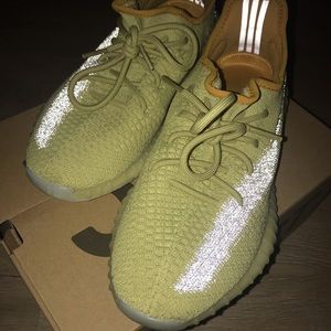 Yeezy 350 v2 Marsh